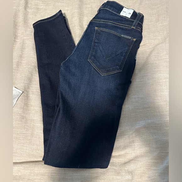 Hudson Jeans Denim - HUDSON Skinny Jeans. Size 25. EUC. Dark Wash.